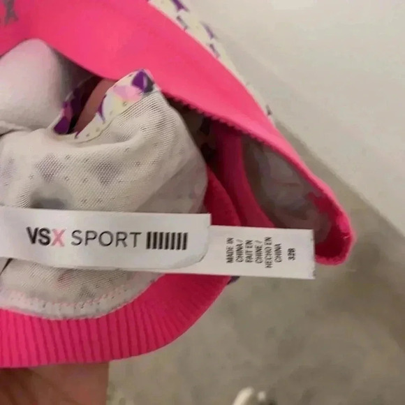 VS  sports bra - Picture 4 of 4